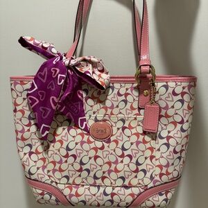 Authentic Coach Waverly Chelsea Hearts Tote & Scarf